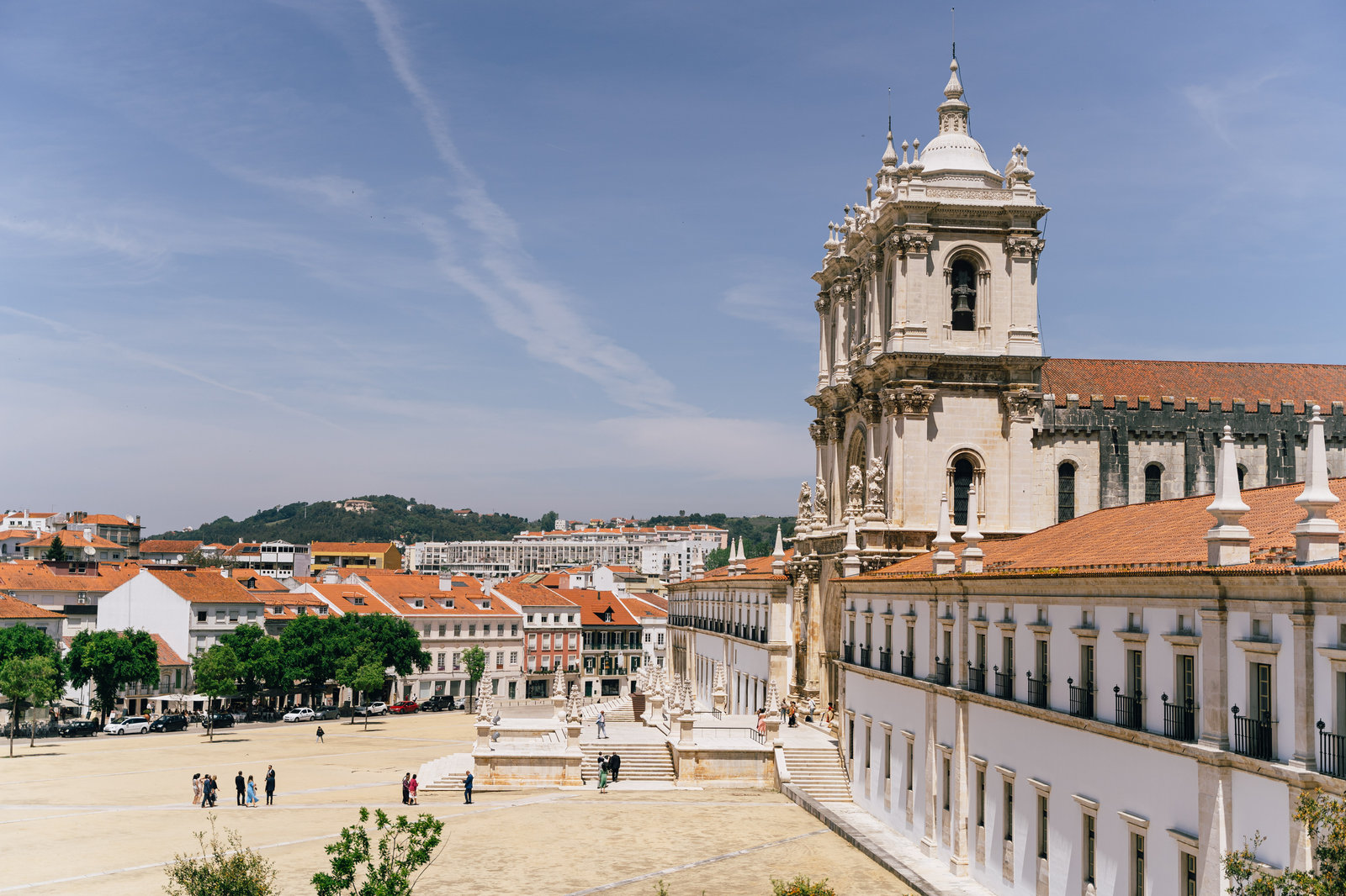 Largo do Mosteiro de Alcobaça, junto à Quinta da Cerca do Colégio